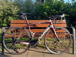 Bicicleta de carretera Cube Focus Agree
