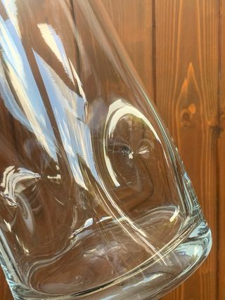 Caraffa in vetro trasparente