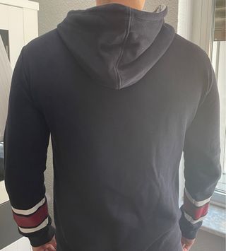 Sudadera azul y granate Bershka - Talla XS