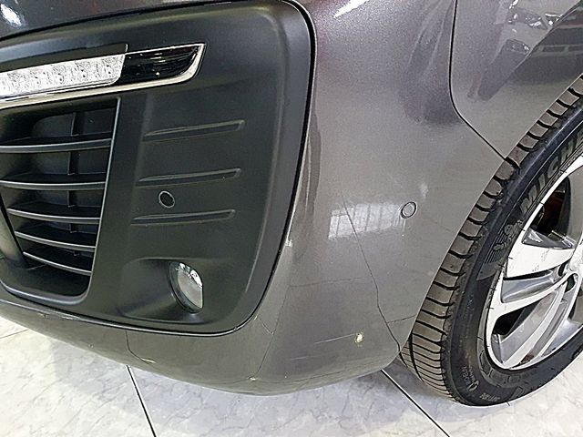 Peugeot Traveller Allure, techo panoramico, Xenon