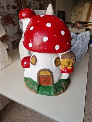 Casita grande 36 cm champiñón decorativa