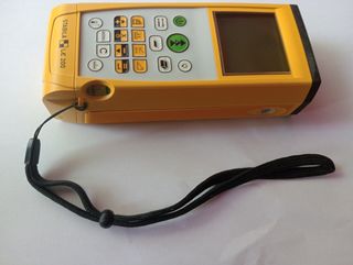 Telémetro Láser Stabila LE 200 medidor distancia.