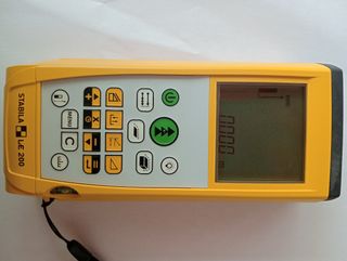 Telémetro Láser Stabila LE 200 medidor distancia.