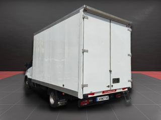 IVECO DAILY 2021 Carrozado Doble Rueda Trasera 
