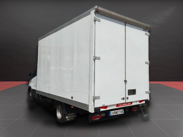 IVECO DAILY 2021 Carrozado Doble Rueda Trasera