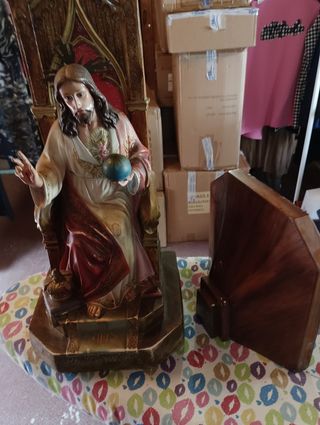 Estatua Cristo Pantocrátor Sede