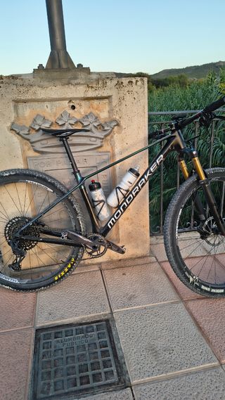 Mondraker Chrono Carbón DC RR 2024