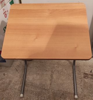 Mesas auxiliares plegables de madera y acero