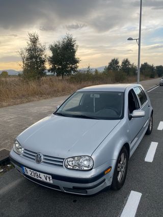 Volkswagen Golf 2000