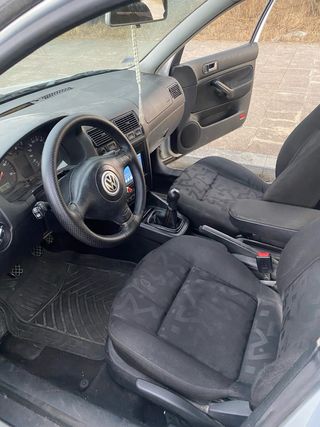 Volkswagen Golf 2000