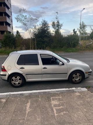 Volkswagen Golf 2000