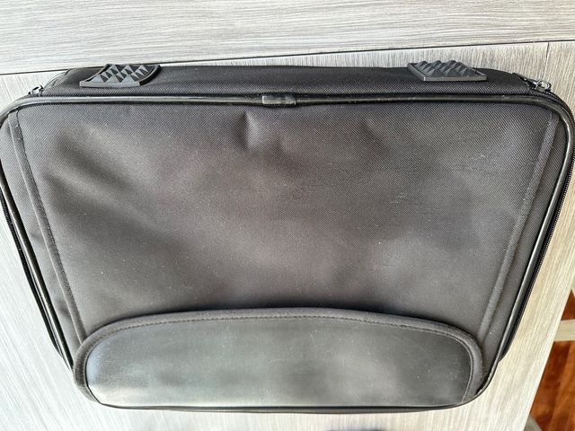 Maletín para portátil negro