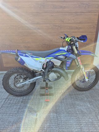 Sherco 125 válida pa A1 y carnet B