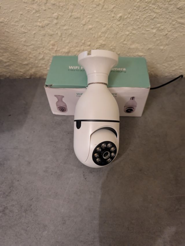 [NUEVO] Cámara bombilla