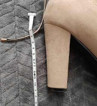 Botines ante beige talla 39