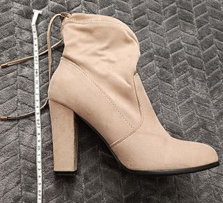 Botines ante beige talla 39