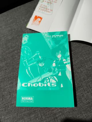 CHOBITS 4 Clamp la leyenda sigue (Spanish Español)