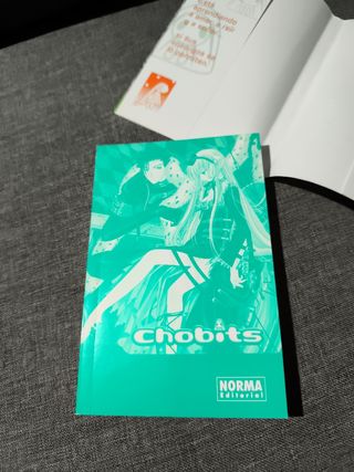 CHOBITS 4 Clamp la leyenda sigue (Spanish Español)