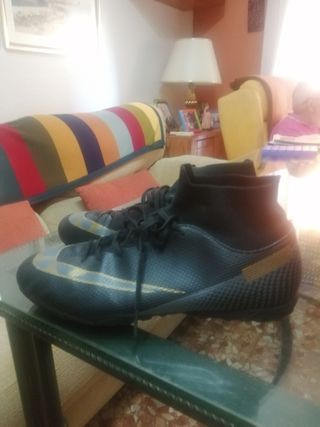 Zapatillas Fútbol Sala Nike Negro/Dorado