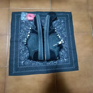 Jordan 1 Travis Scott Phantom Talla 40
