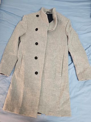 Chaqueta Zara Gris Elegante Invierno