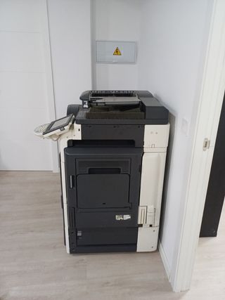 Fotocopiadora Konica Minolta Bizhub C360