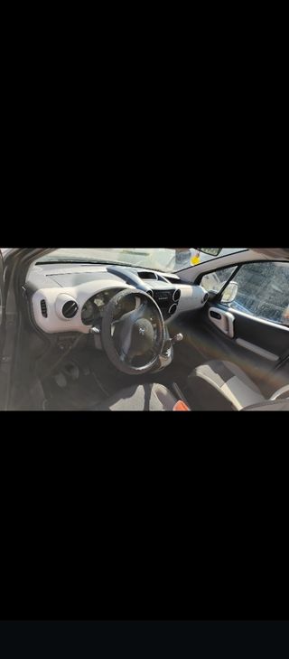 Peugeot Partner 2012