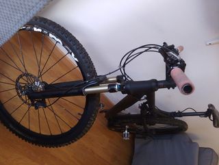 Bicicleta de descenso profesional fibra carbono