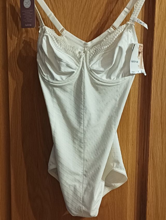 Body blanco Felina NUEVO con etiquetas – Talla 90C