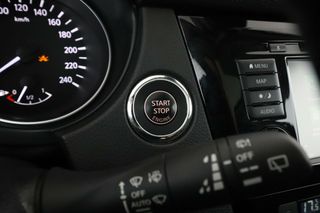 Nissan Qashqai 1.3 DIG-T N-Connecta