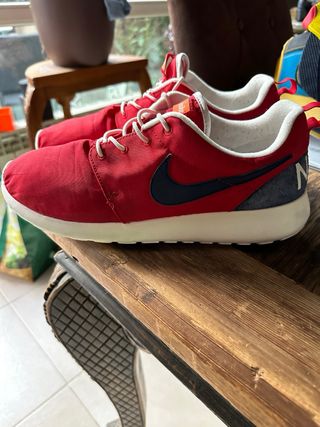 Zapatillas Nike Edición Limitada. T/29 cms