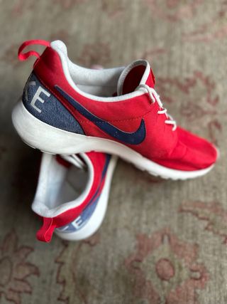 Zapatillas Nike Edición Limitada. T/29 cms