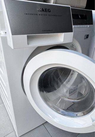 LAVADORA AEG DE 8 KILOS LAVAMAT