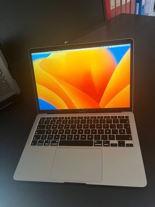 MacBook Air 13 2020 8GB Plata Bateria 50% A2179