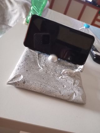 Manualidades de cemento mano