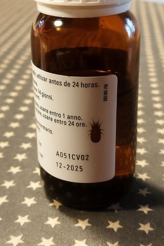 Remedio contra ácaros para aves