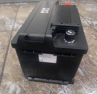 BATERIA 71Ah 670A  comprada en Enero de este año.
