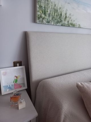 Cabecero de cama tapizado beige algodón
