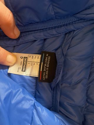 Anorak plumas azul con capucha