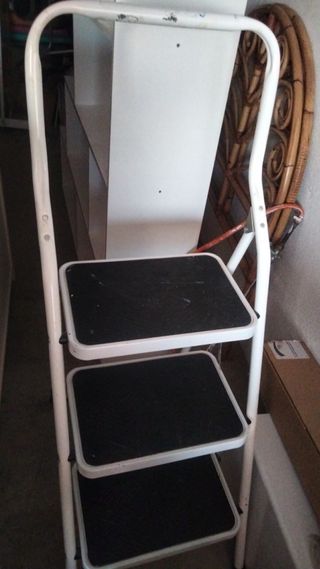 Escalera plegable 3 peldaños