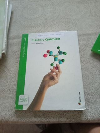 Fisica y Química 1ºBachillerato y cuaderno
