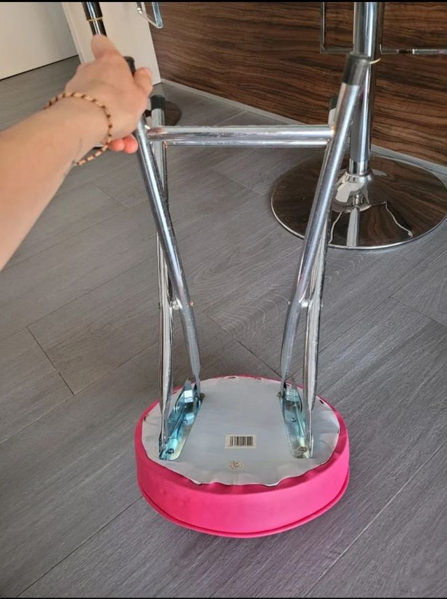 Taburete Annallenas by Larsom