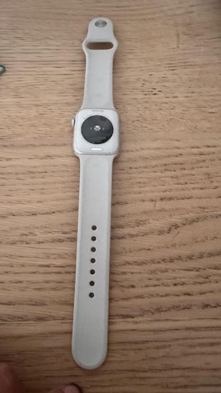 Apple Watch SE Plata/Beige
IPhon 13 pro máx 128 GB