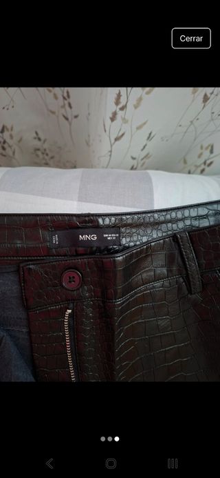 Pantalón polipiel efecto cocodrilo