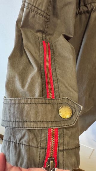 Parka verde militar con forro de borrego