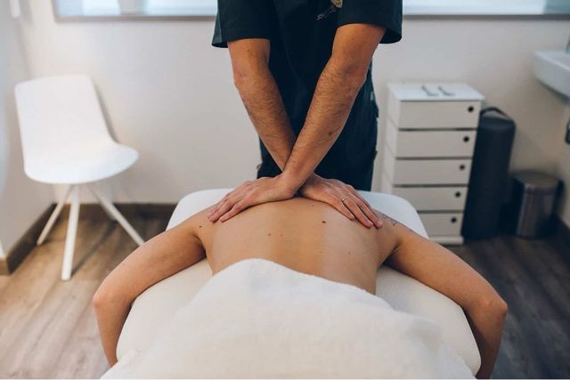 masajes descontracturante y relajantes.