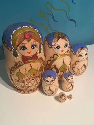 Muñecas Matrioshka Rusas Tradicionales