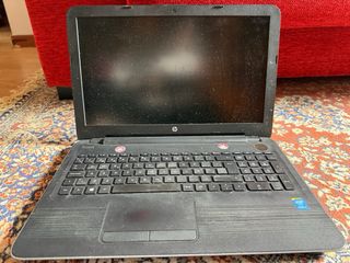 Ordenador portátil HP gris