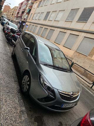 Opel Zafira Tourer 2015