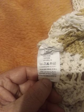 Jersey de ganchillo blanco y dorado